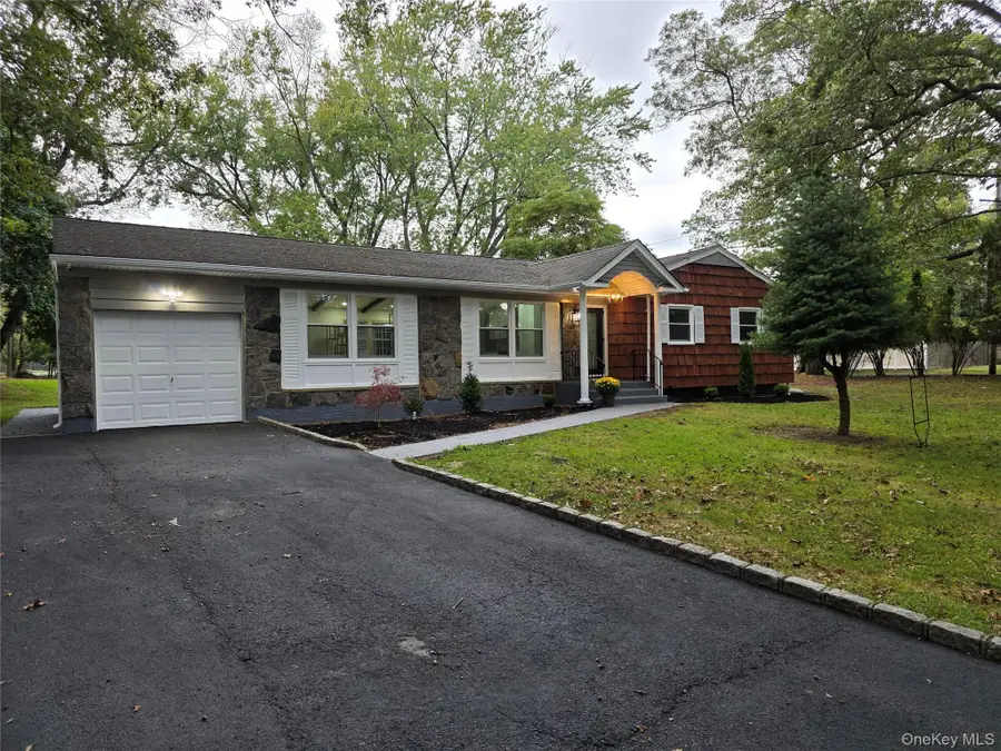64 Brooksite Drive, Smithtown, NY 11787 - Image #2
