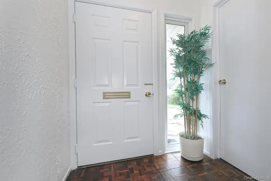 50 Cutter Lane, Levittown, NY 11756 - Image #2