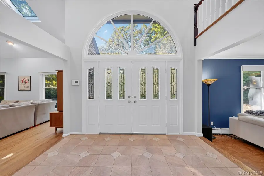 23 Chester Court, Cortlandt Manor, NY 10567 - Image #2