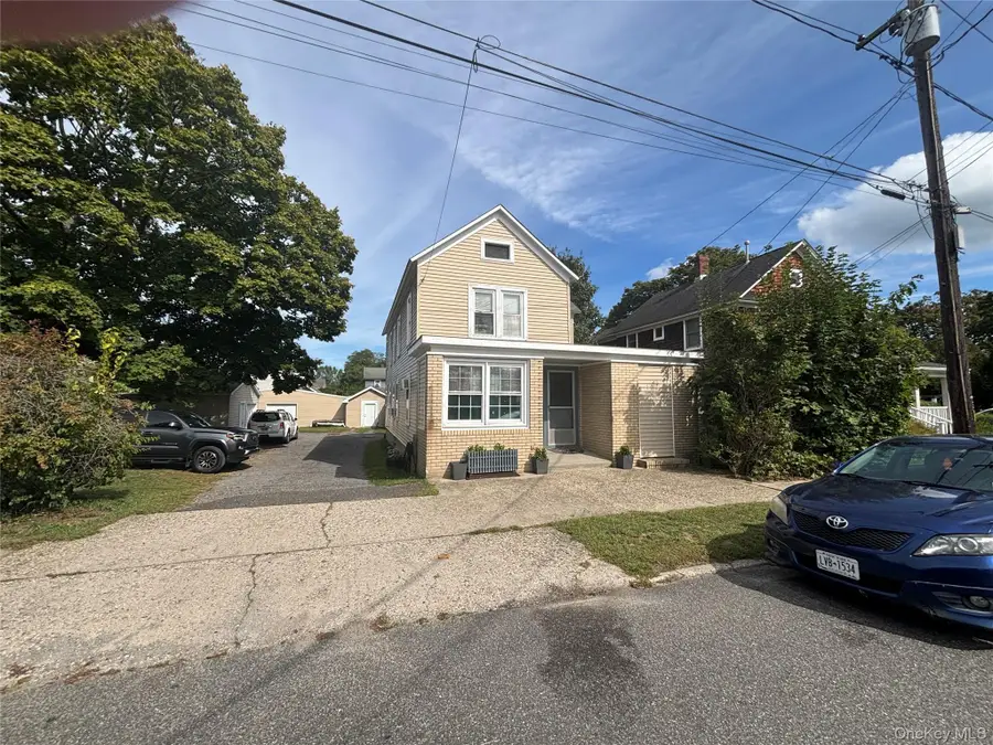 226 Sweezy Avenue, Riverhead, NY 11901 - Image #2