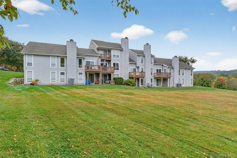 803 Woodsbrook Drive, Mahopac, NY 10541 - Image #2