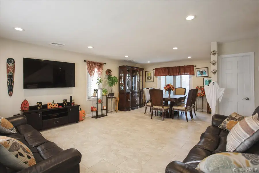 24 Yarmouth Road, East Rockaway, NY 11518 - Image #3