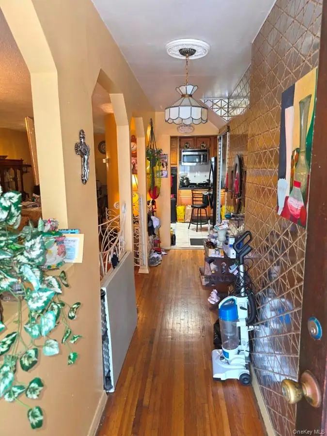 9505 Schenck Street, Brooklyn, NY 11236 - Image #3