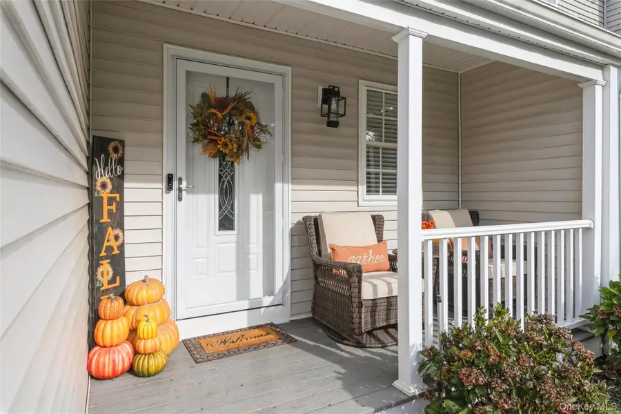 92 Mckinney Street, Central Islip, NY 11722 - Image #2