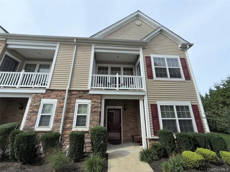 24 Strangford Court, Oceanside, NY 11572 - Image #2