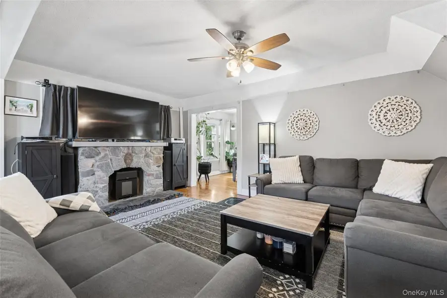 906 Ardmore Place, Bellmore, NY 11710 - Image #2