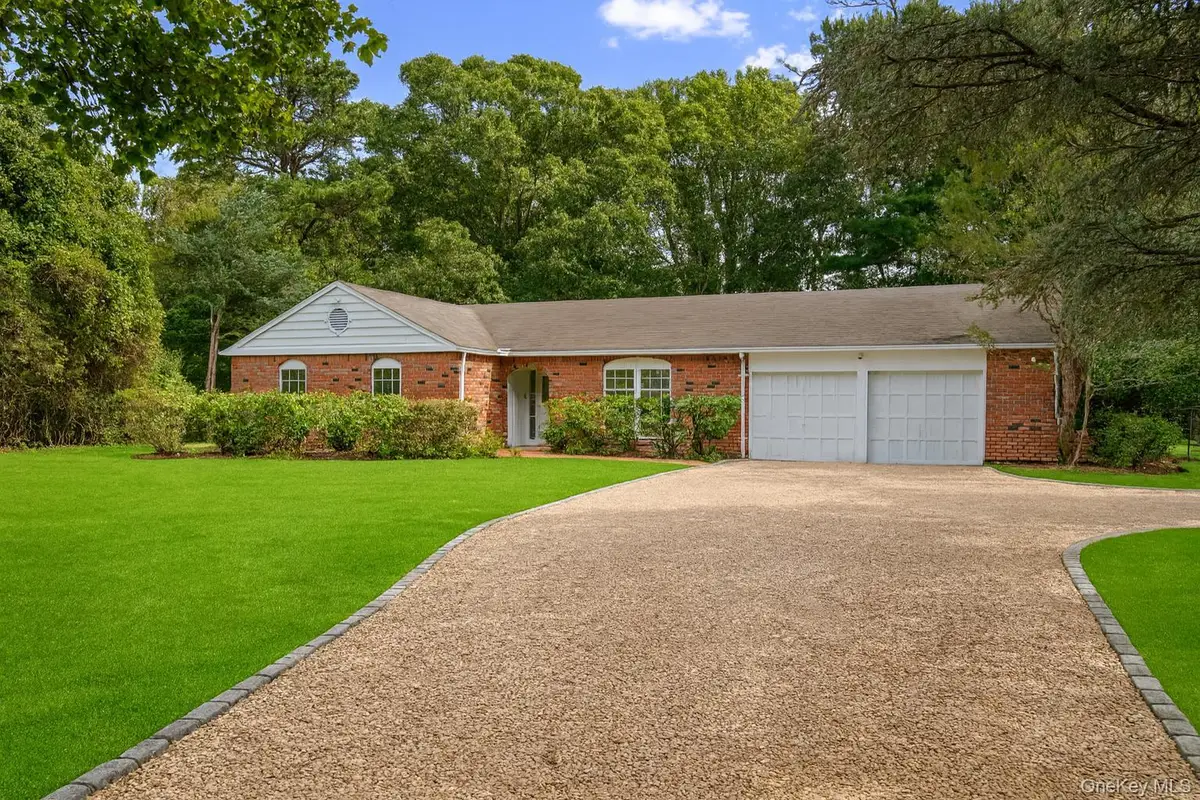 40 Nidzyn Avenue, Remsenburg, NY 11960 - Image #1