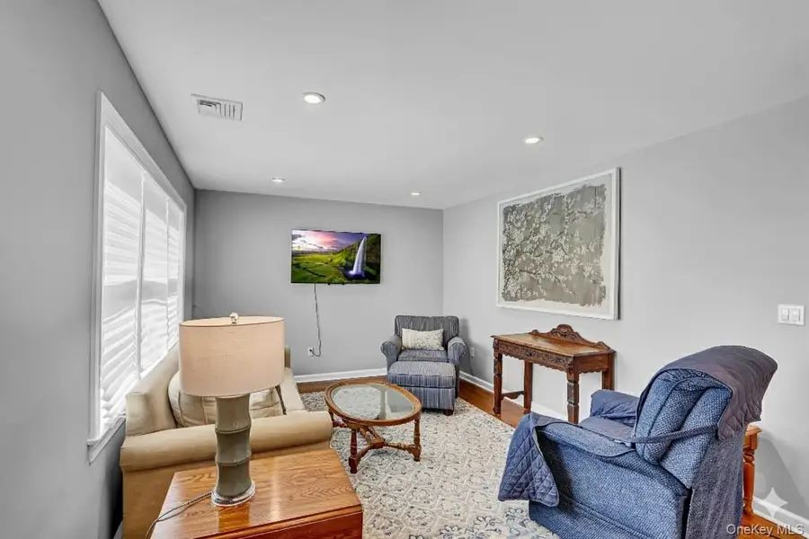 515 Chelsea Road, Oceanside, NY 11572 - Image #2