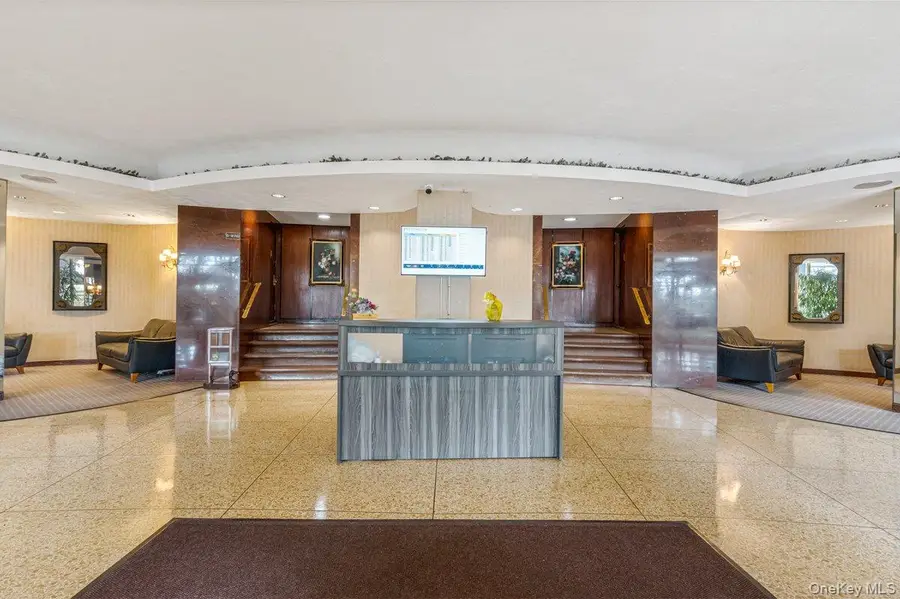 61-20 Grand Central Parkway #A902, Forest Hills, NY 11375 - Image #2