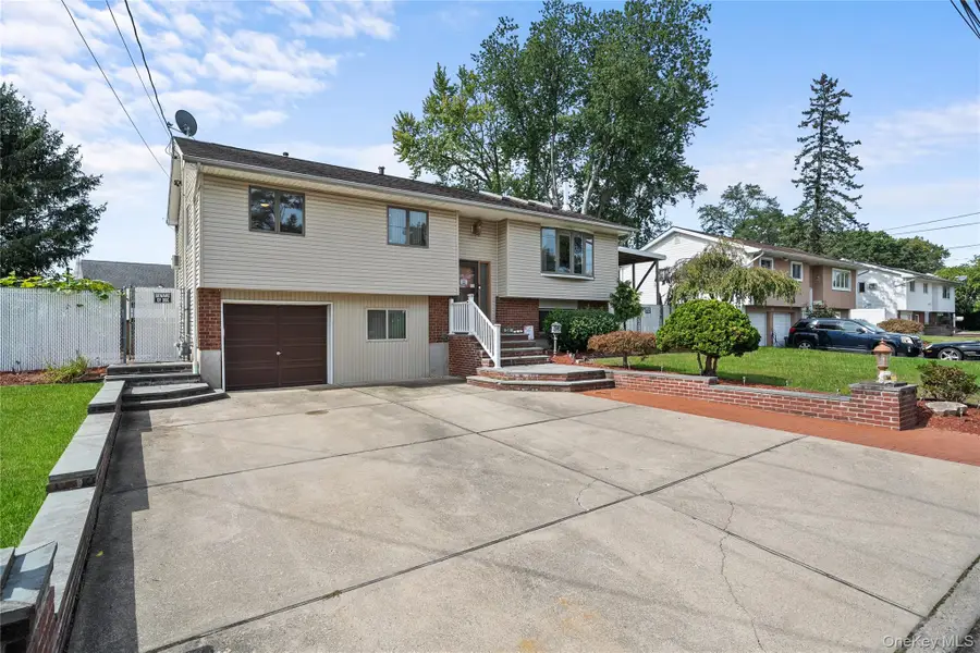 34 W 21st Street, Deer Park, NY 11729 - Image #2