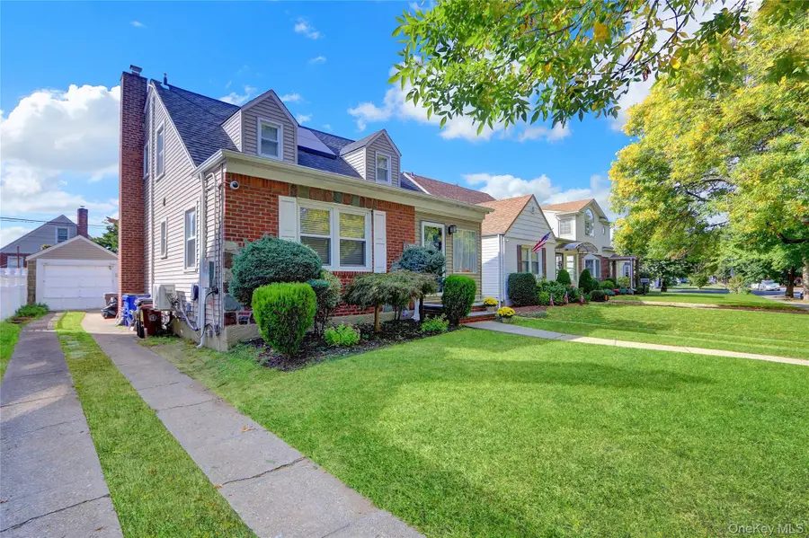 85-16 250th Street, Bellerose, NY 11426 - Image #2