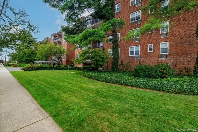 99 Randall #1Q, Freeport, NY 11520 - Image #2