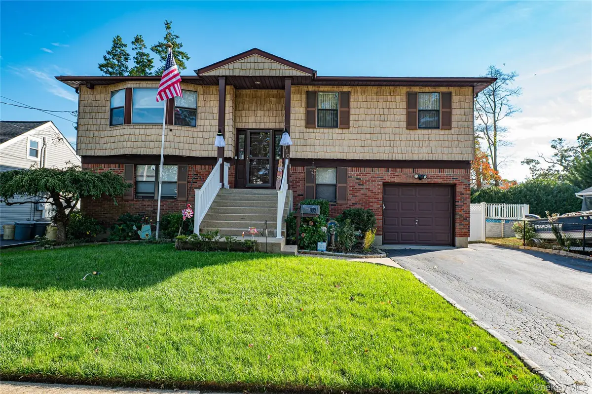 110 Kinsella Avenue, Massapequa Park, NY 11762 - Image #1