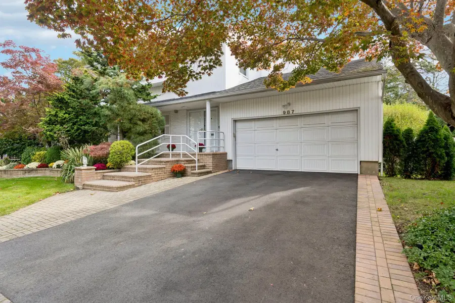 987 S End, Woodmere, NY 11598 - Image #2