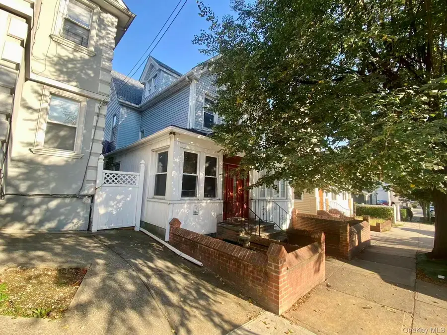 85-05 91 St, Woodhaven, NY 11421 - Image #2