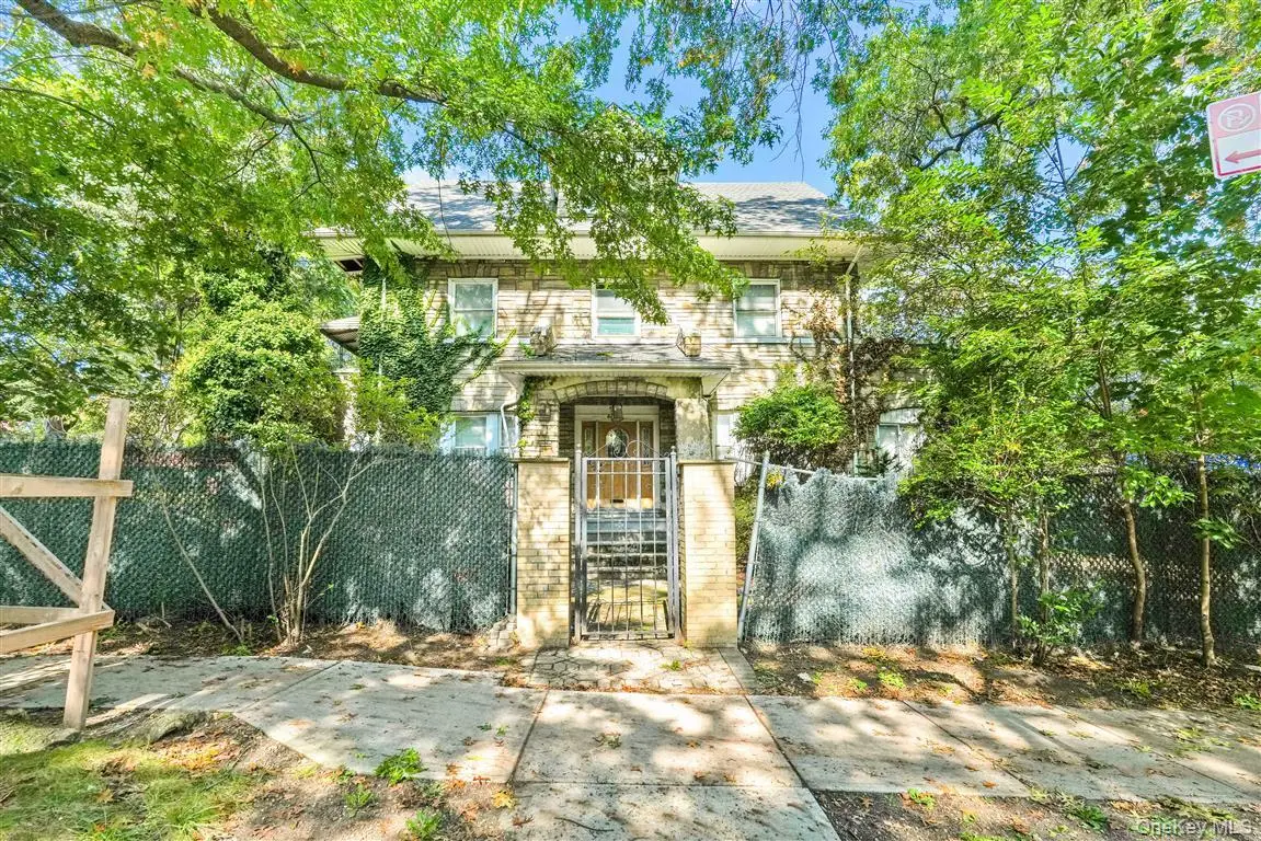 81-26 Austin Street, Kew Gardens, NY 11415 - Image #1
