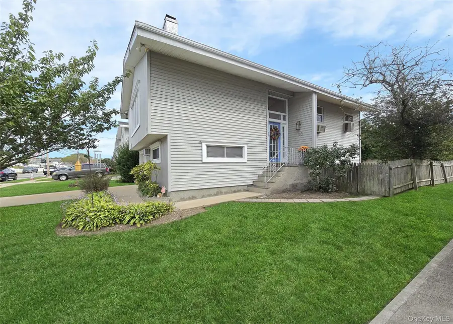 30 E Bedell Street, Freeport, NY 11520 - Image #2