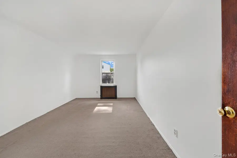 3088 Mullan Place, Bronx, NY 10465 - Image #3