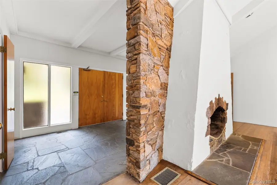 3 Troy Lane, Bedford, NY 10506 - Image #3