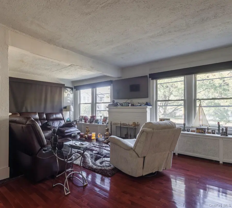 135-01 232 Street, Laurelton, NY 11413 - Image #2