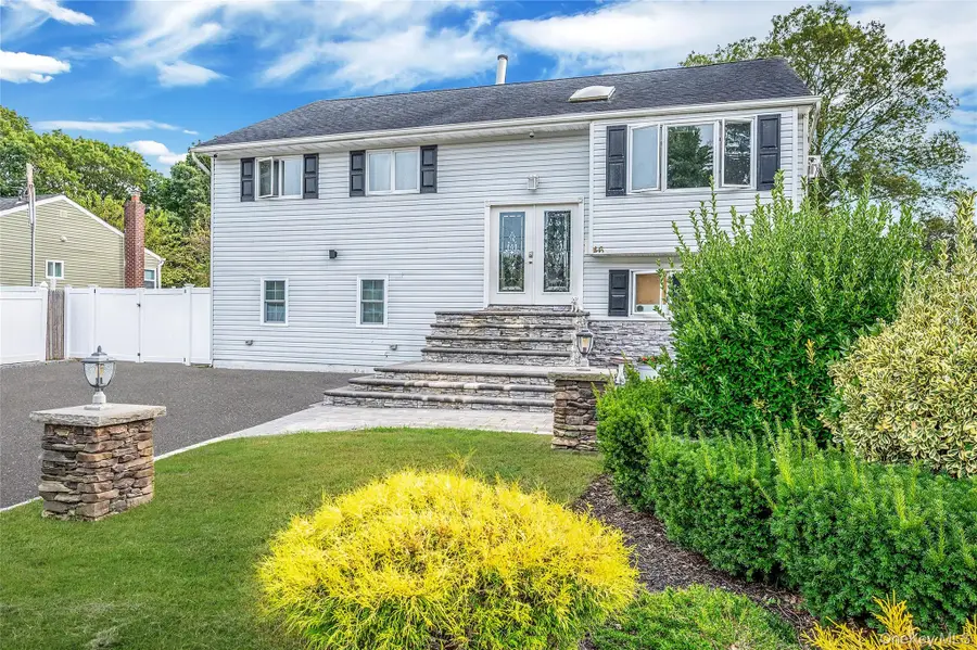 46 W Willow Street, Brentwood, NY 11717 - Image #2