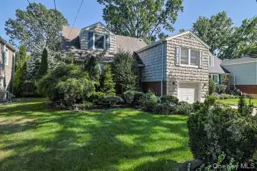 56 Adair Court, Malverne, NY 11565 - Image #3