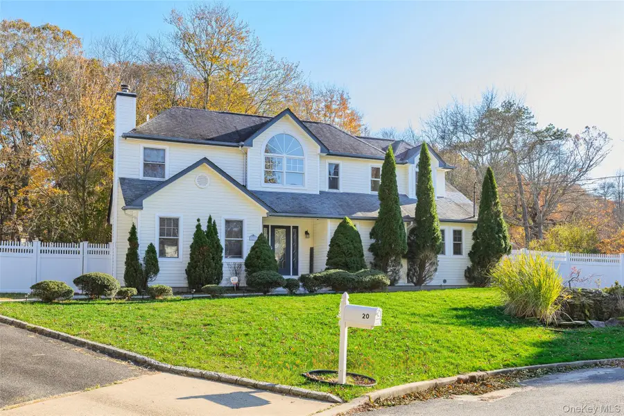 20 Tulip Court, Moriches, NY 11955 - Image #3