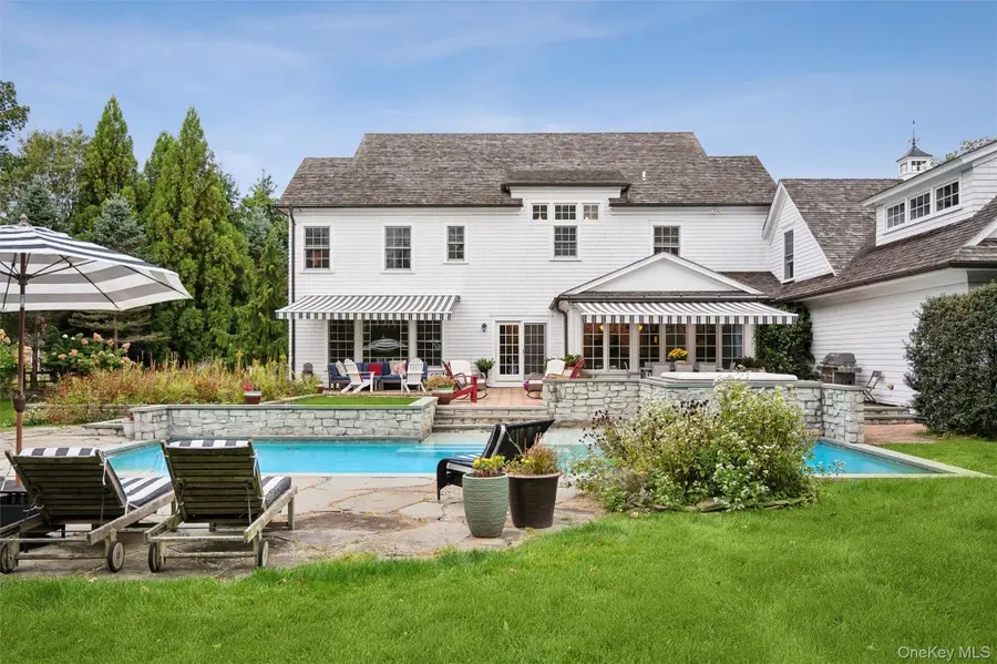 31 Paquatuck Avenue, East Moriches, NY 11940 - Image #2