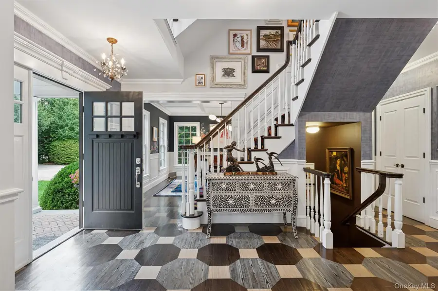 31 Paquatuck Avenue, East Moriches, NY 11940 - Image #3