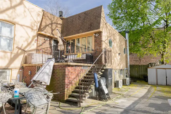 3252 Waterbury Avenue, Bronx, NY 10465