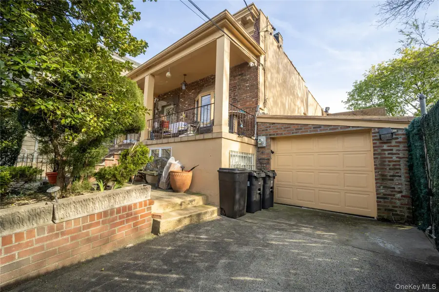 3252 Waterbury Avenue, Bronx, NY 10465 - Image #3