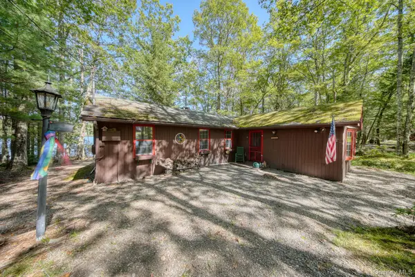 288 S Shore Shore Drive, Wurtsboro, NY 12790