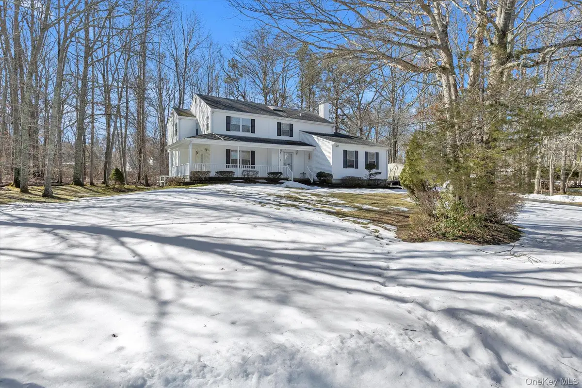 8 Jacqueline Drive, Manorville, NY 11949 - #1