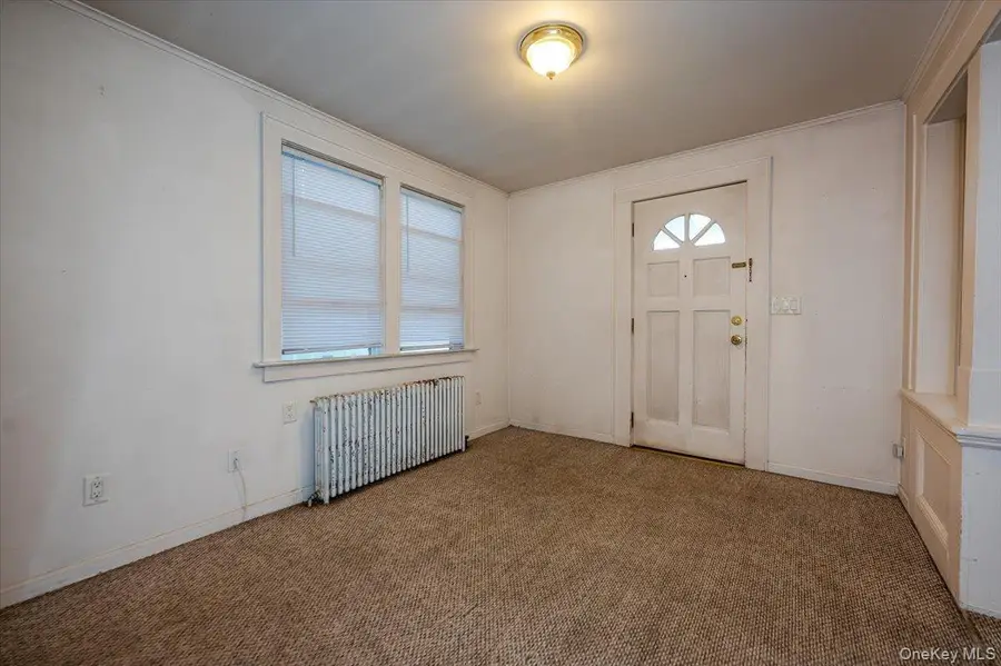 542 May Street, South Hempstead, NY 11550 - Image #2