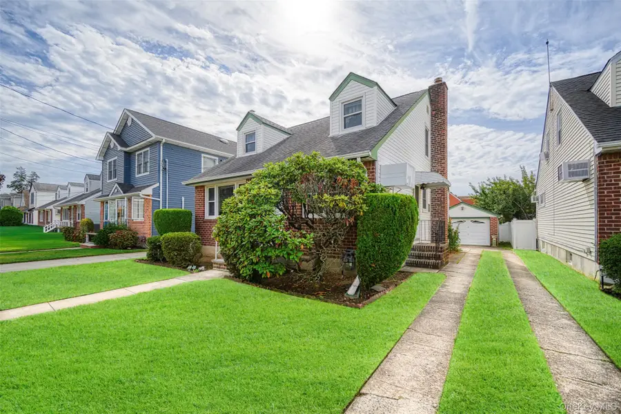 504 6th Avenue, New Hyde Park, NY 11040 - Image #3