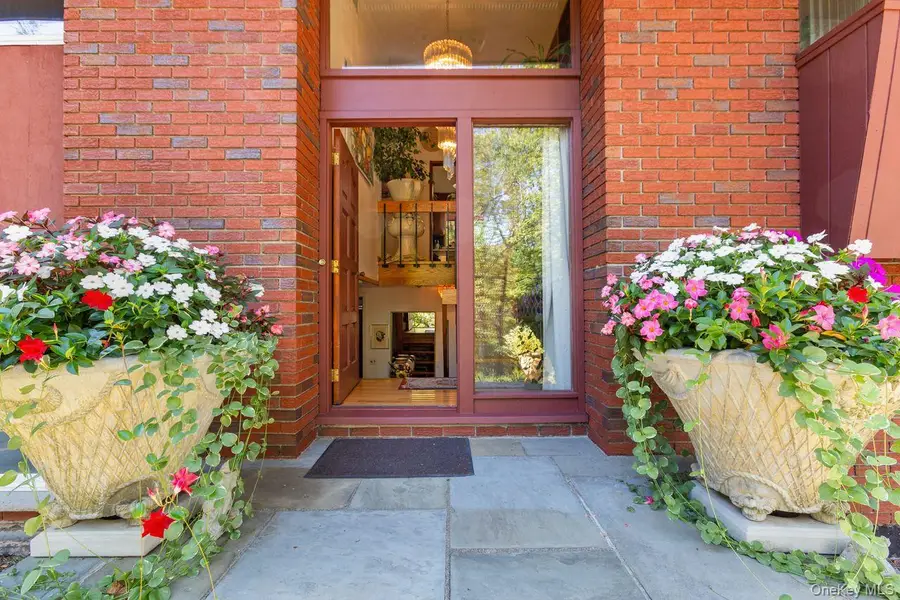 5 Crescent Lane, Putnam Valley, NY 10579 - Image #2