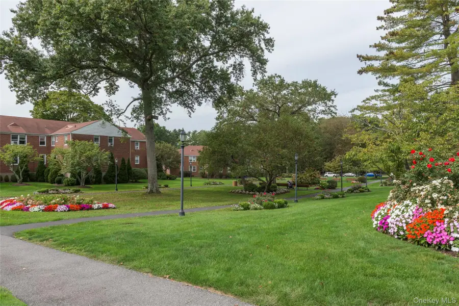 8 Bryant Crescent #1B, White Plains, NY 10605 - Image #3