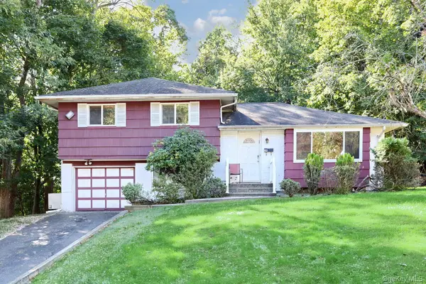 24 Hilltop Lane, Monsey, NY 10952