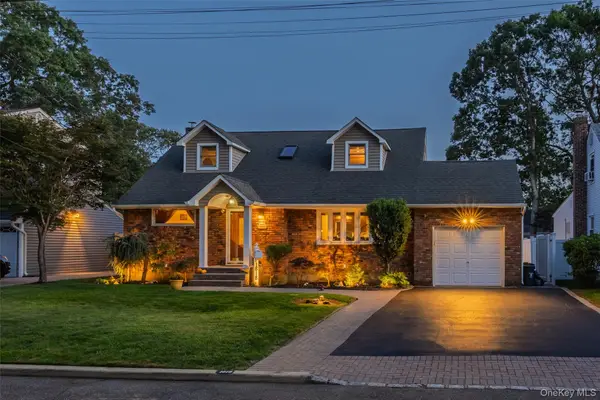 1818 Gormley Avenue, Merrick, NY 11566