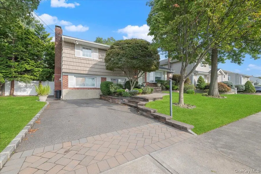 9 Flint Lane, Jericho, NY 11753 - Image #2