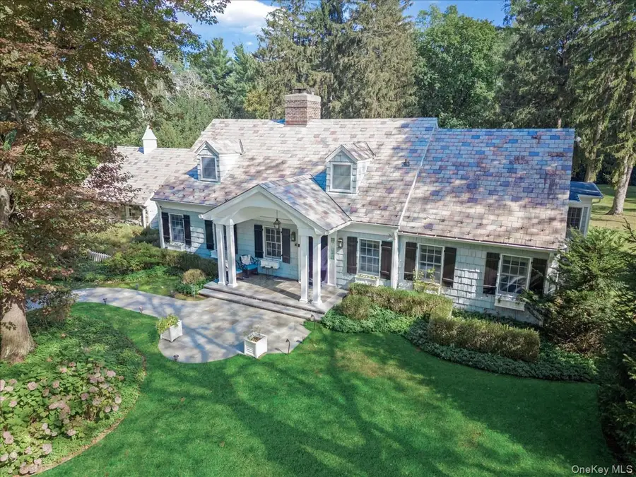 14 Farmstead Lane, Brookville, NY 11545 - Image #3