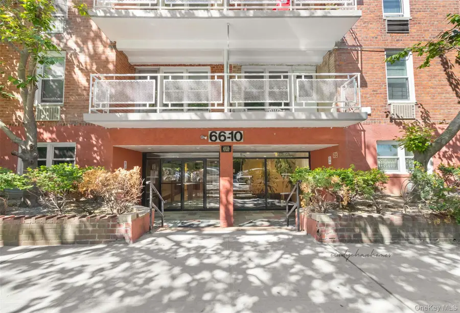 66-10 Thornton Place #2F, Rego Park, NY 11374 - Image #2