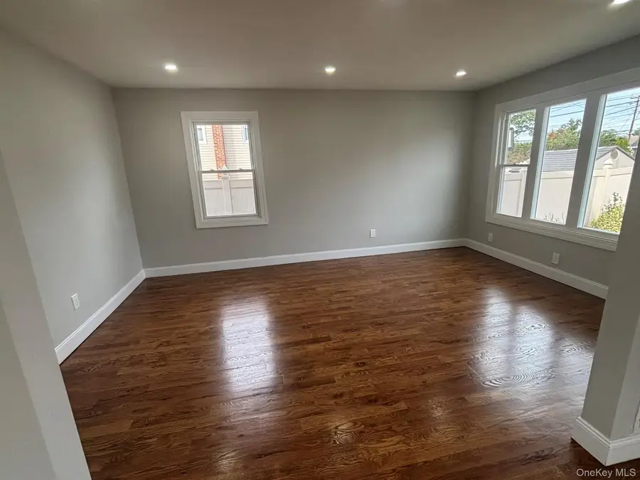 3154 Roxbury Road, Oceanside, NY 11572 - Image #3