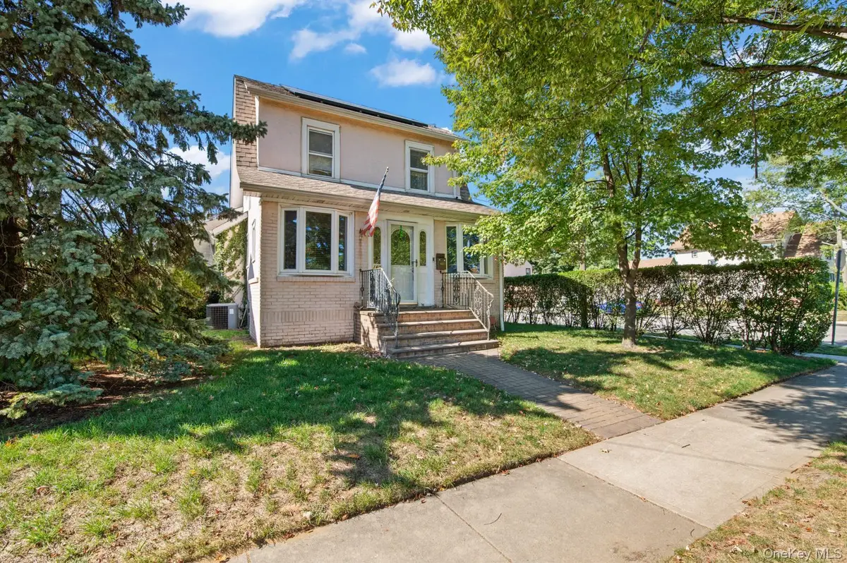 160 Rockaway Parkway, Valley Stream, NY 11580 - Image #1