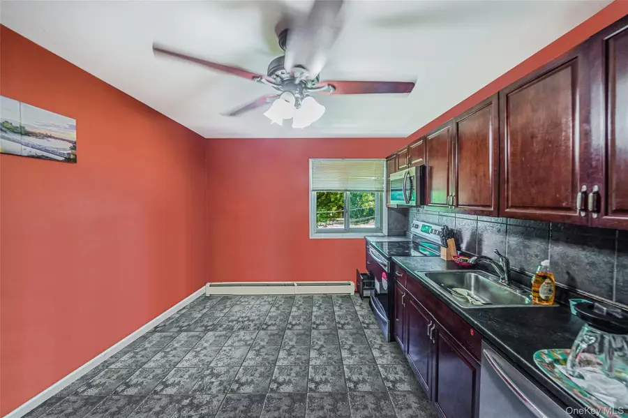 2445 Union Boulevard #5B, Islip, NY 11751 - Image #3