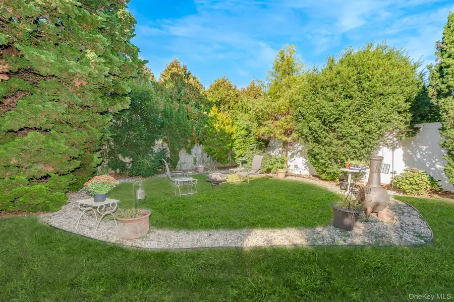 1427 Washington Avenue, Seaford, NY 11783 - Image #3