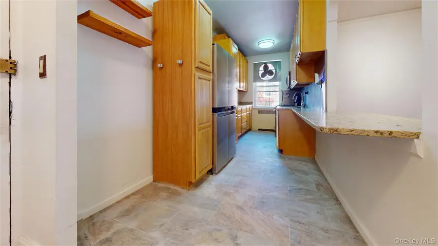 2160 Bronx Park E #6J, Bronx, NY 10462 - Image #3