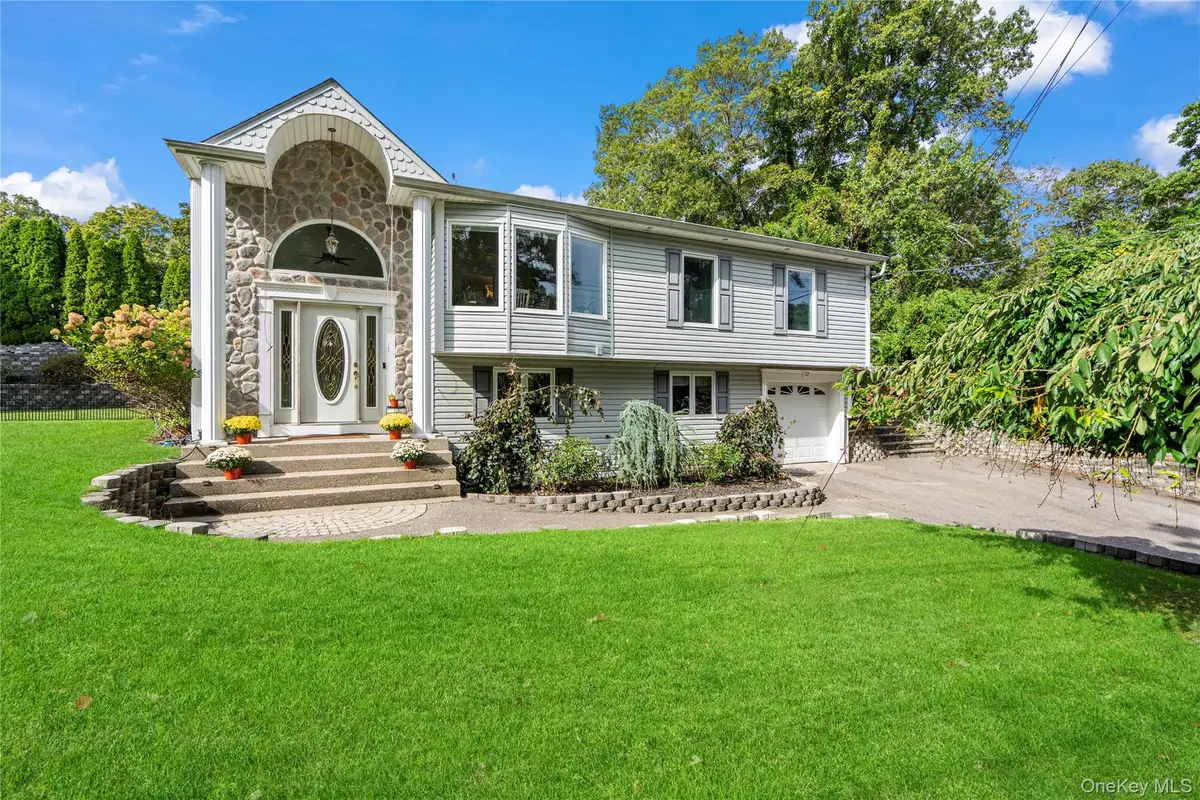 32 Locust Drive, Rocky Point, NY 11778 - Image #1