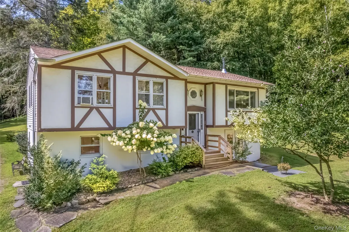 145 Lamoree Road, Rhinebeck, NY 12572 - Image #1