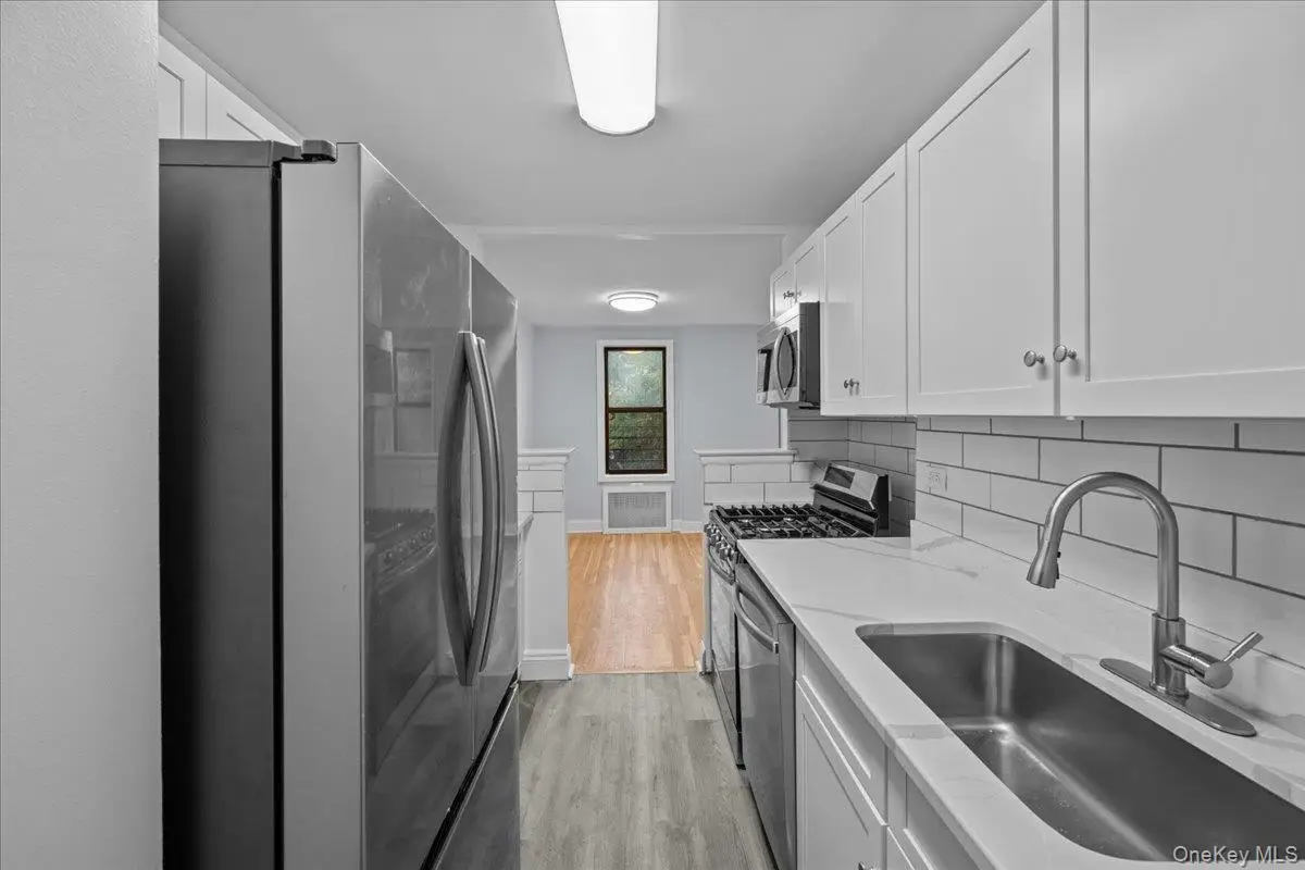 3235 Cambridge Ave #5j, Bronx, NY 10463 - Image #1